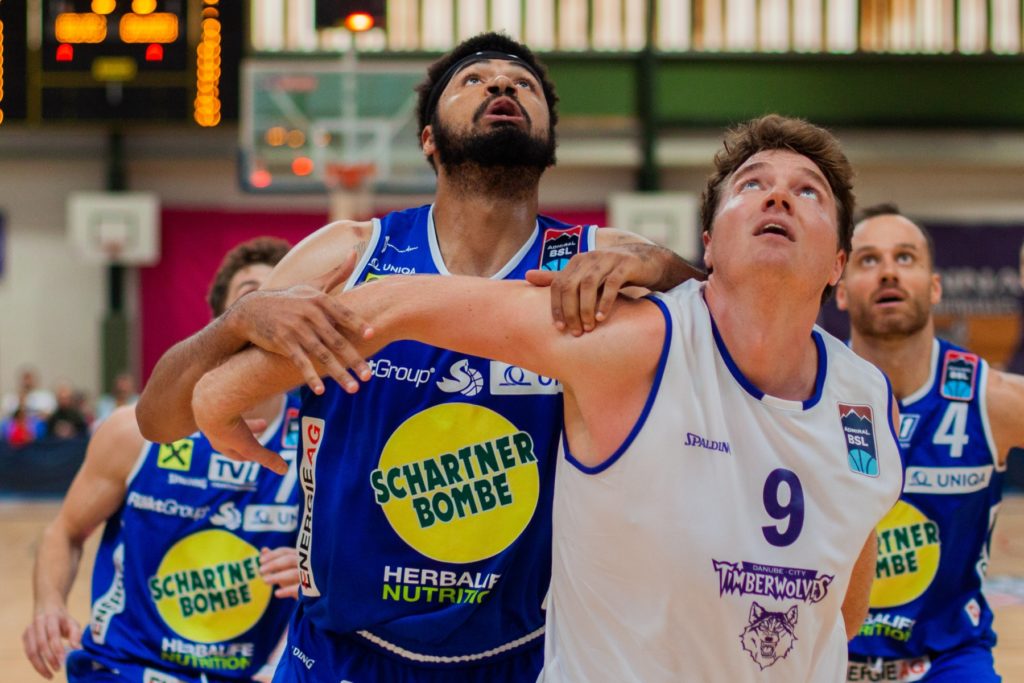 Wolves gastieren in Wels