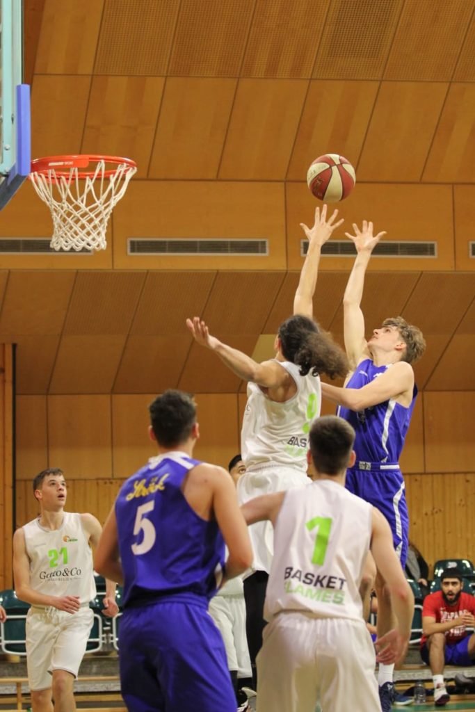 mU19/1: Sieg gegen Flames