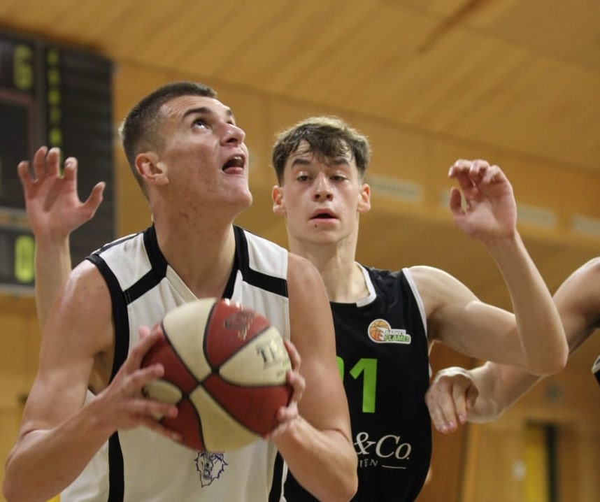 mU19/1 siegt gegen Flames/1