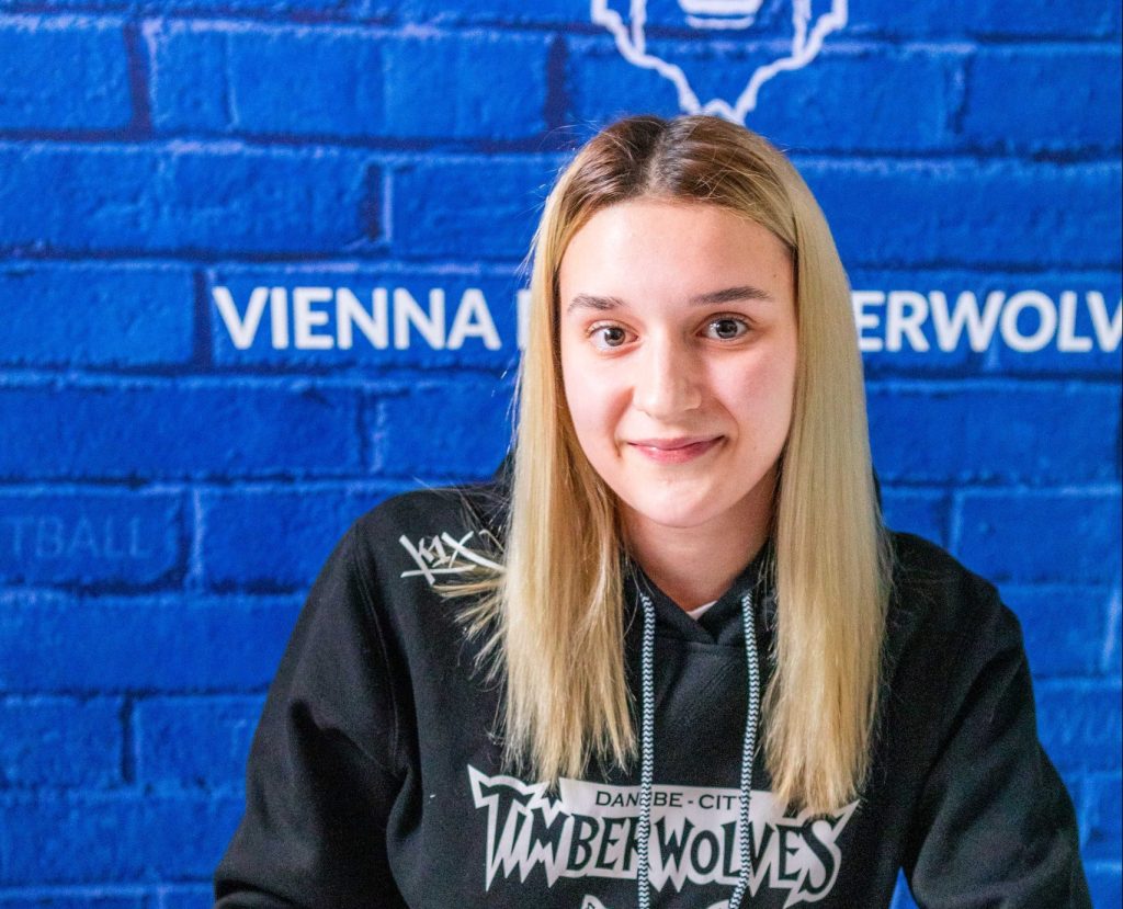 Sophie Baydanov wechselt an Division-I-College!