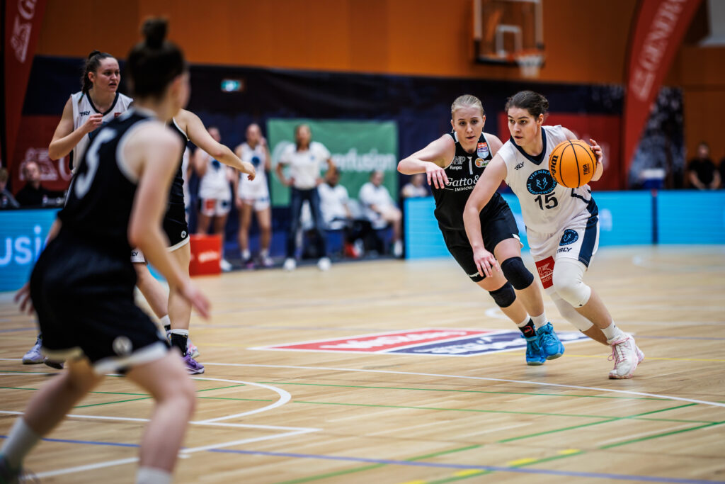 Wölfinnen gewinnen Derby gegen Flames klar!