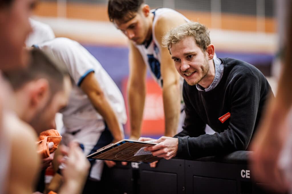 Schlünken bleibt Herren-Coach, Schmidt übernimmt Damen